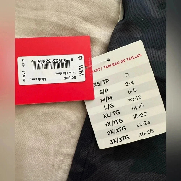 Spanx Black Gray Camouflage Look At Me Now Bike Shorts Size Medium - NWT - Picture 3 of 5